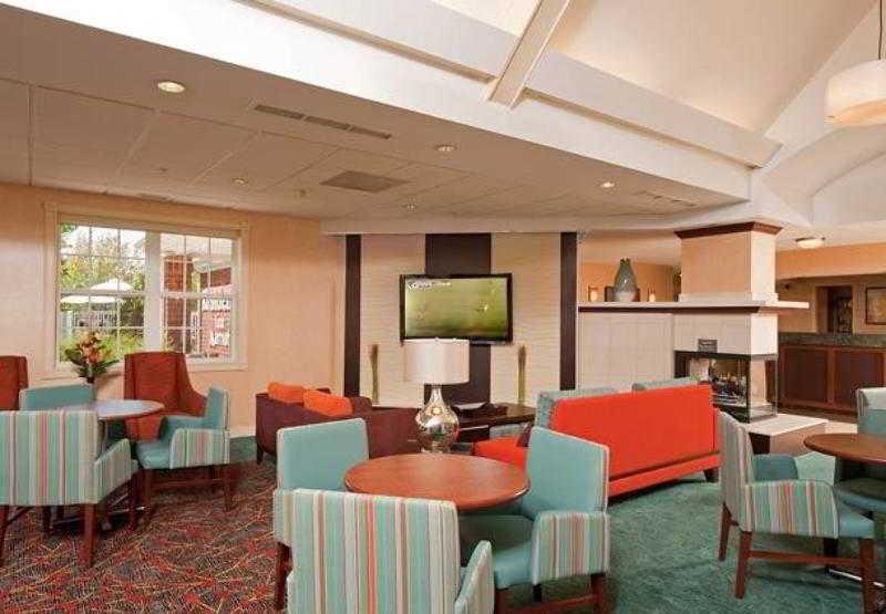 Residence Inn By Marriott Grand Rapids West Grandville Restoran fotoğraf